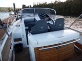 Sessa-Key-Largo-30-cockpit.JPG
